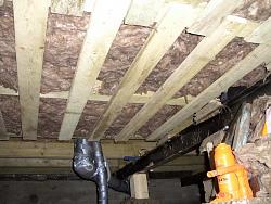 I am engaged in repair of a small old country house.-dacha-06.jpg