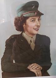Inside a 1930s passenger plane - photo-usmcwr.jpg