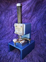 knife guard slot punch-img_20190327_104757-large-.jpg
