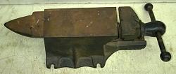 Little vise with attached little two-horn anvil - photo-viseanvil.jpg