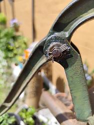 locking spring at a direct action hand pump-k-safety-pin-stainless-steel.jpg