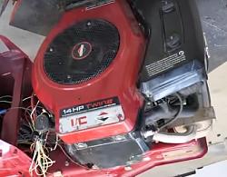 Making Crazy Lawn Tractor 600cc 100HP-bs-14-twin.jpg