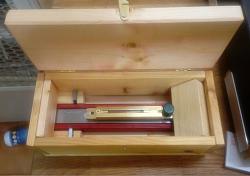 Making a machinist level with a perfume vial-box2.jpg