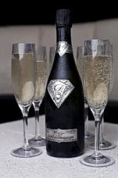Man drops 2k magnum of champagne - GIF-taste-diamonds-200x300.jpg