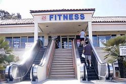 Manual grass mower - GIF-lafitness.jpg