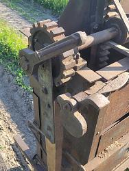 Manual hay baler - GIF-compactor-ratchet-rack.jpg