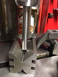 Method for setting vee block centrally to machine spindle-img_0510.jpg