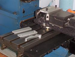MILLING TABLE or FIXTURE PLATE  CLAMPS-clamps_4.jpg