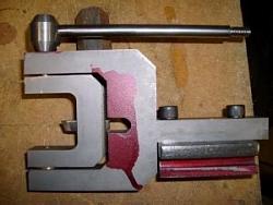 Mini lathe internal dome tool-yokethingy.jpg