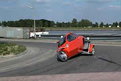 Motorcycle with double front wheels - photos-carver1_100%5B1%5D.jpg