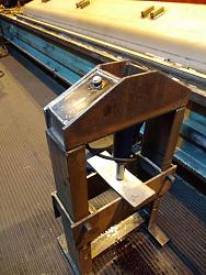 Mount for the hydraulic jack.. Turning it upside down.-fb_img_1532402677283.jpg