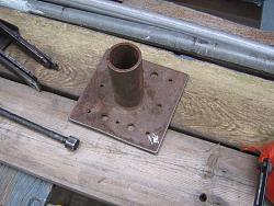 Post type leg vise for safer wood cutting.-woodvise5.jpg