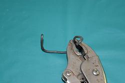 RETRO CAR QUARTER GLASS OPENING TOOL-rsz_dsc_2009.jpg