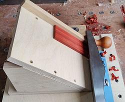 Click image for larger version.&nbsp;

Name:	box_mitre.jpg&nbsp;
Views:	298&nbsp;
Size:	49.3 KB&nbsp;
ID:	42630