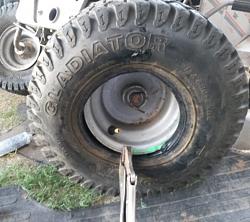 Simple trick for mounting small diameter tires-20170323_190433a.jpg