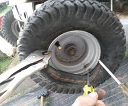 Simple trick for mounting small diameter tires-20170323_190600a.jpg
