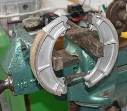 A spreader for fitting shoes to motorcycle drum brakes-spreader003.jpg