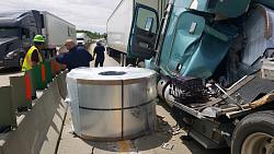 Steel rolls roll off truck bed - GIF-truck-crash-2.jpg
