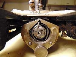 Trouble with old sewing machine-dsc02047_1600x1200.jpg