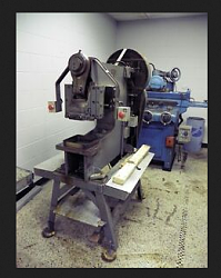 Vintage work crew photos-screen-shot-2019-08-15-7.29.27-am.png