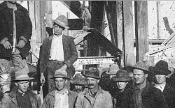 Vintage work crew photos-screen-shot-2020-05-03-7.51.59-am.png