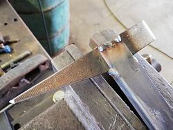 WELDING SLAG CHIPPING HAMMER FROM AN OLD FILE.-img_20190415_114806.jpg