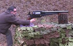 World's biggest revolver - GIF-worlds-largest-revolver.jpg