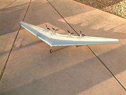 XB-35 Flying Wing RC Model-dscf0003.jpg