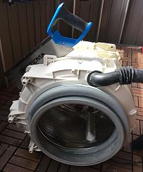 Click image for larger version.
Name: Unsealing the drum.JPG
Views: 286
Size: 226.5 KB
ID: 35072