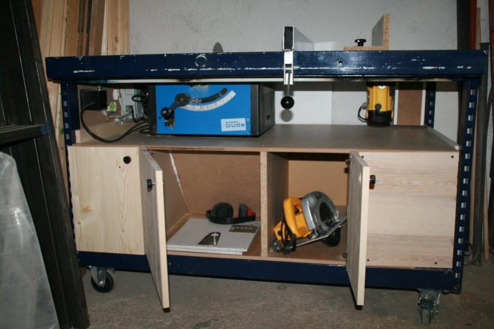 Storage in tablesaw