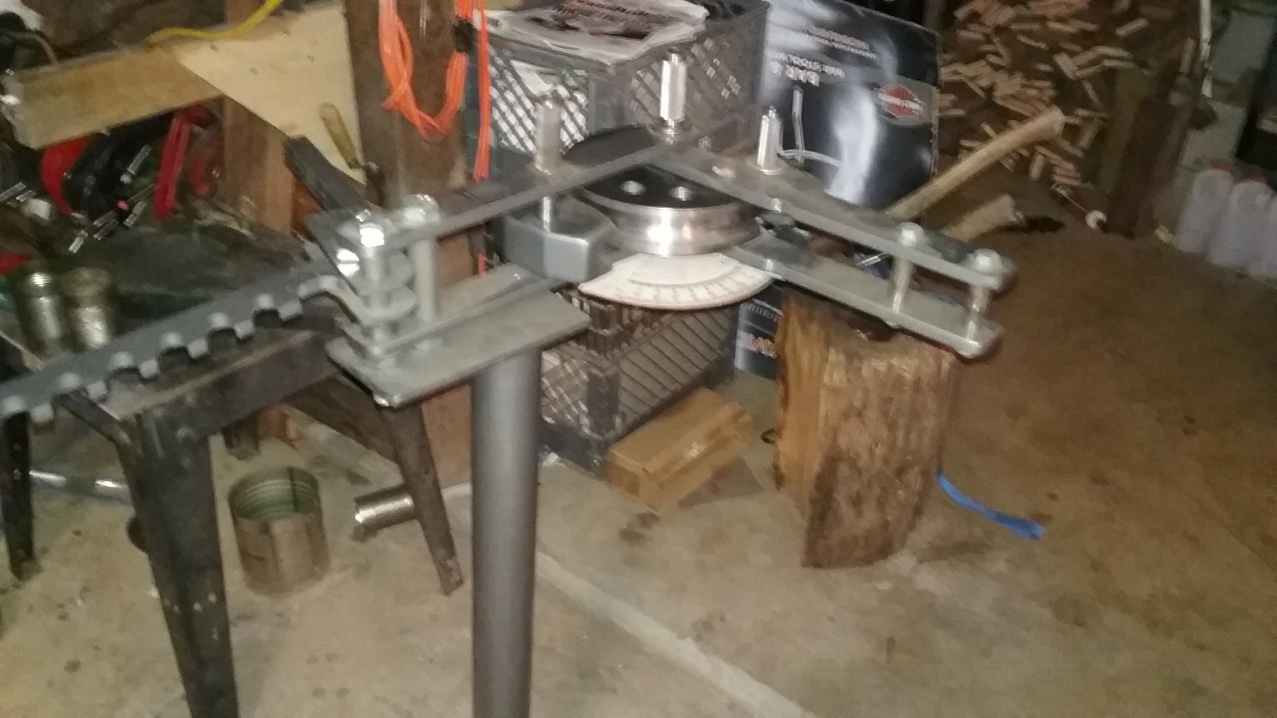 CBH tube bender and 4.5 clr 1 1/4 in die die