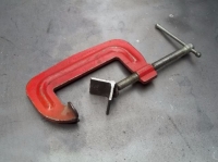 Tube and Pipe Clamp