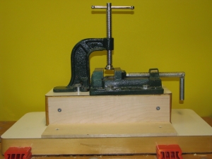 Carving Clamp