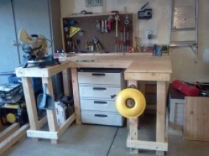 Wooden Wraparound Workbench