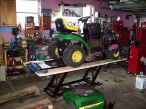 Lawn Tractor Lift