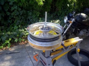 Motorcycle Tire Changing Fixture