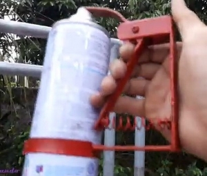 Spray Paint Can Holder