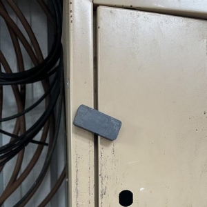 Homemade Steel Cabinet Door Latch - HomemadeTools.net